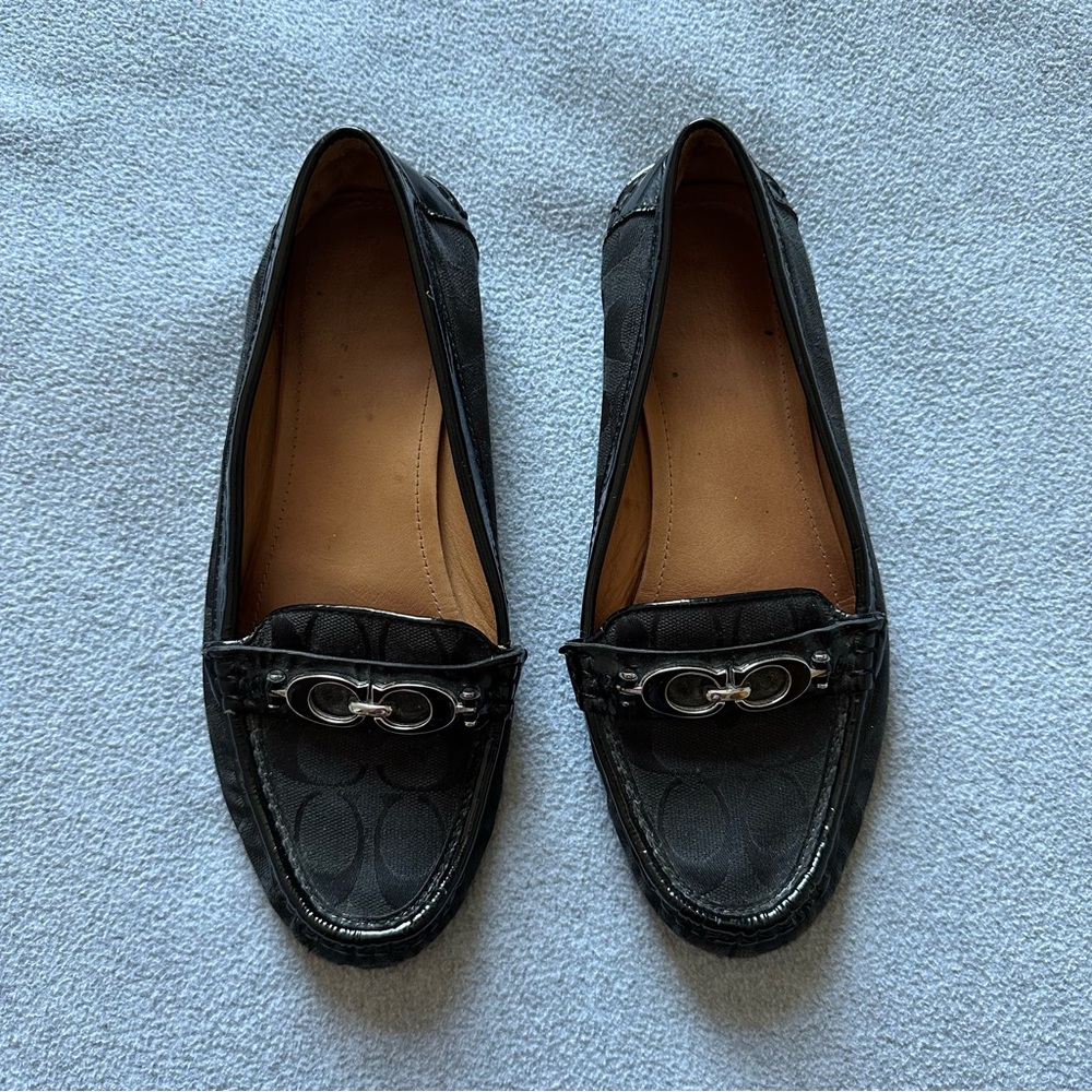 2000s Coach flats